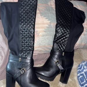Elegant Black Quilted Heeled Boots